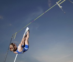 开云平台-姆巴佩回归首秀防守惊艳，雄鹿观众沸腾助威！姆巴佩回归首秀防守惊艳引爆全场，雄鹿观众沸腾助威！