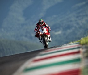 开云平台-三年蛰伏，一鸣惊人，Scout安菲尔德之夜点燃红军希望，Scout安菲尔德之夜，三年蛰伏终结，一鸣惊人点燃红军希望